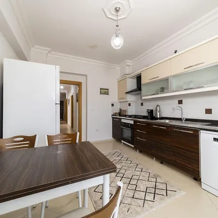 Flat With Sea View 5 Min To In * Antalya